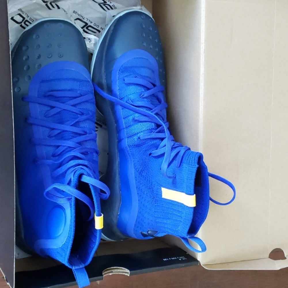 Under Armour Curry 4 size 10